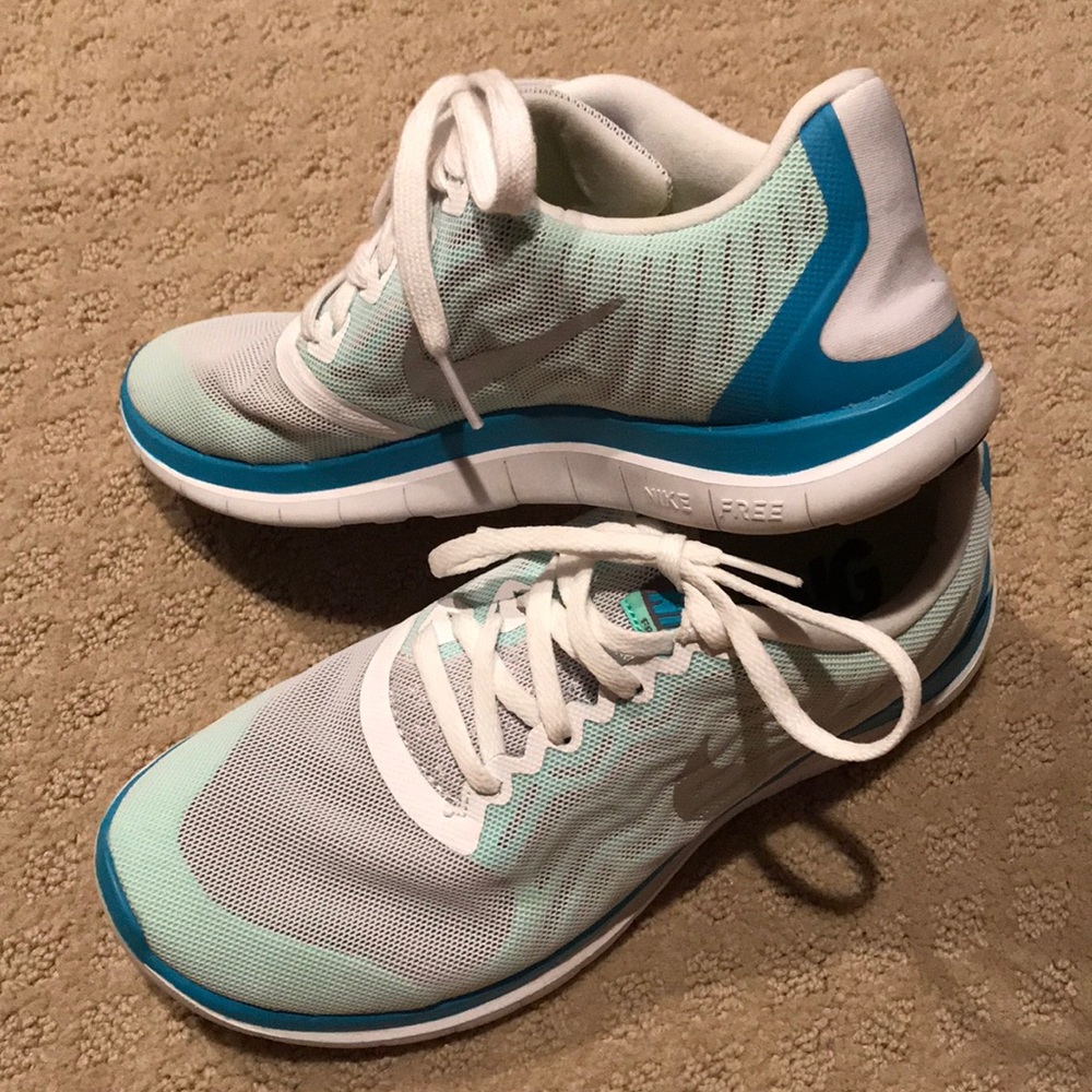 Nike Women’s Free Barefoot Ride 4.0 - 8.0 US